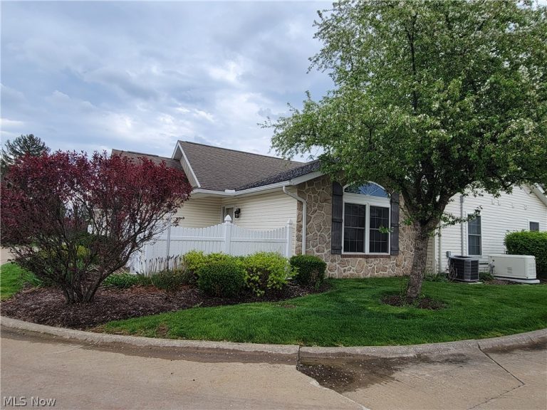 1757 Blackberry Lane, Orrville, OH - Photo 3