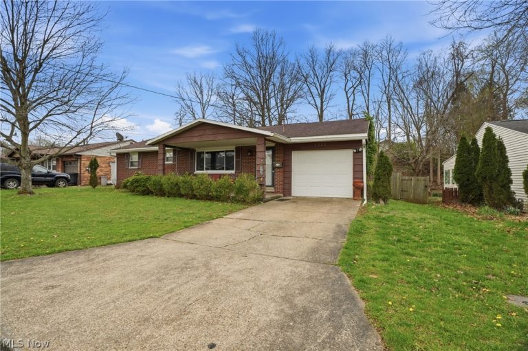 1902 42nd Street, Parkersburg, WV - Photo 4