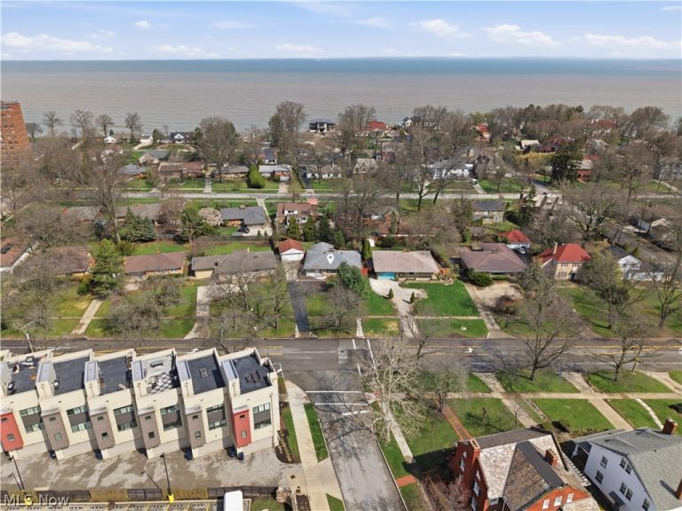 11526 Lake Avenue, Cleveland, OH - Photo 4