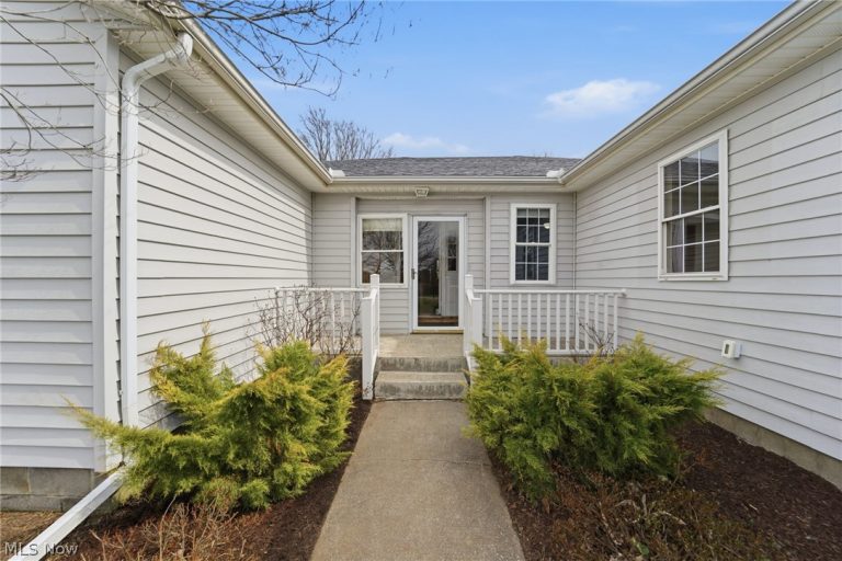 28 Lake Park Road, Conneaut, OH - Photo 3