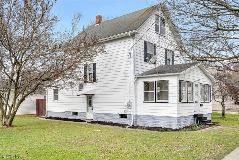 70 Glenellen Avenue, Youngstown, OH - Photo 3