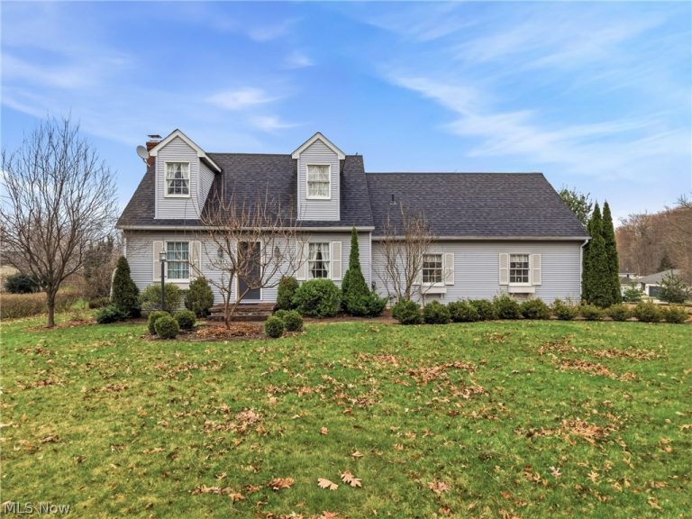 1740 Hearthside Drive, Salem, OH - Photo 2