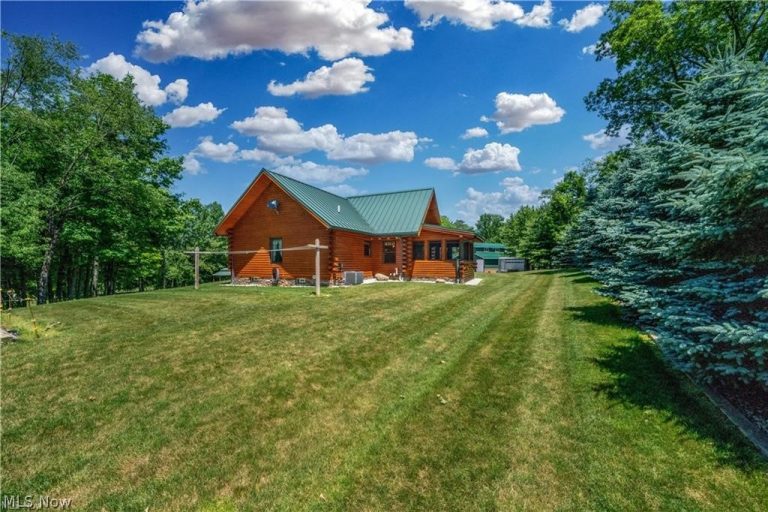 2540 Mahoning Avenue, Alliance, OH - Photo 3