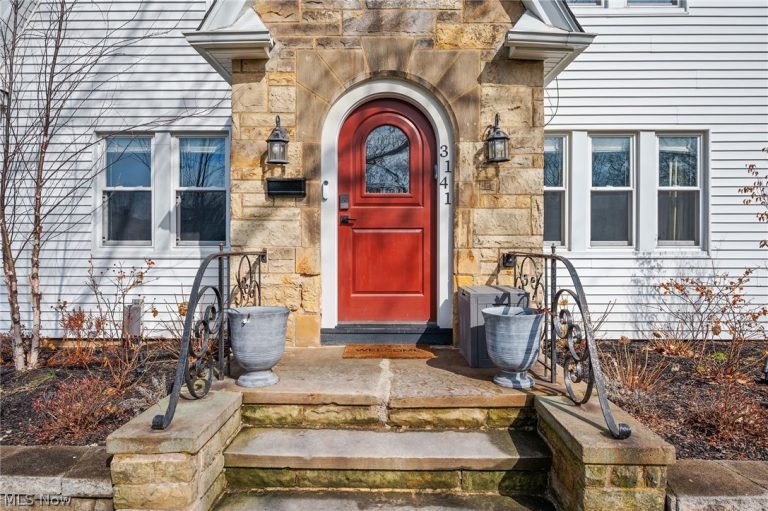 3141 Washington Boulevard, Cleveland Heights, OH - Photo 2