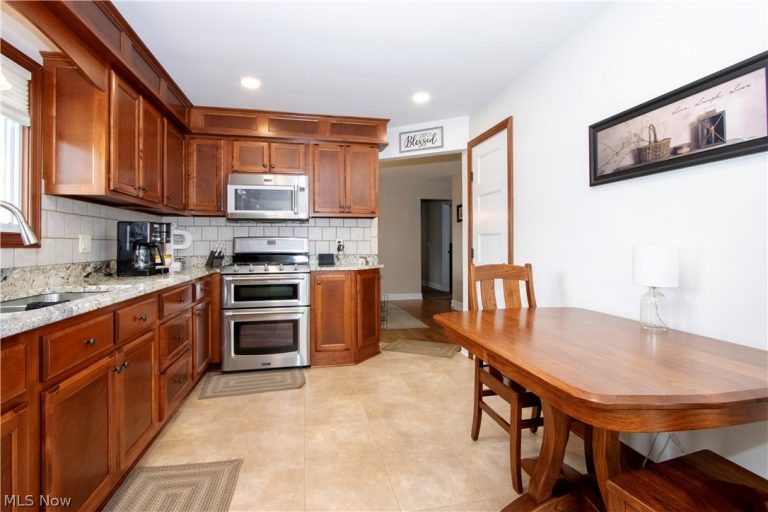 2981 Firestone Road, Wooster, OH - Photo 8