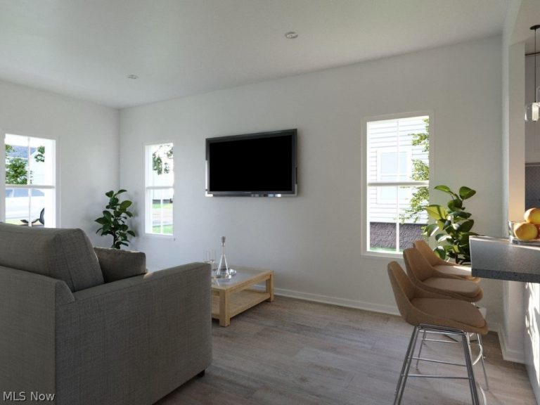 2055 44 Street, Cleveland, OH - Photo 2