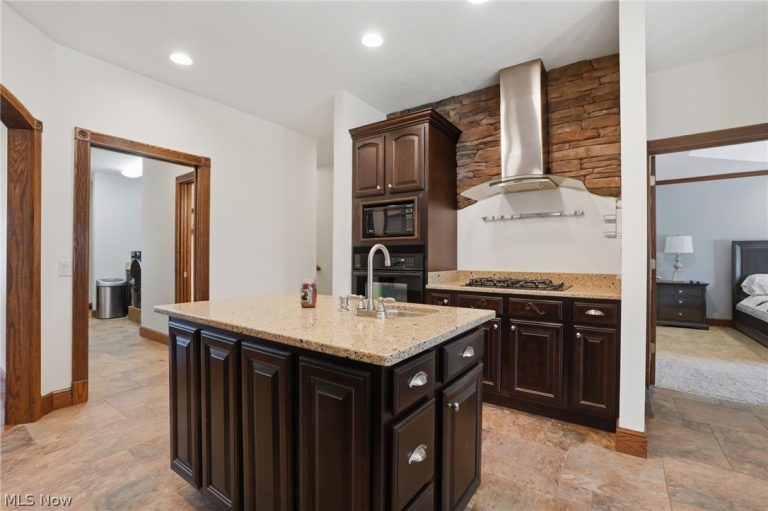 181 Margor Drive, Conneaut, OH - Photo 8