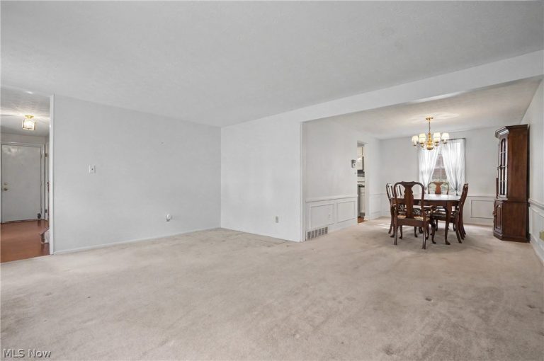 150 Atterbury Boulevard, Hudson, OH - Photo 5