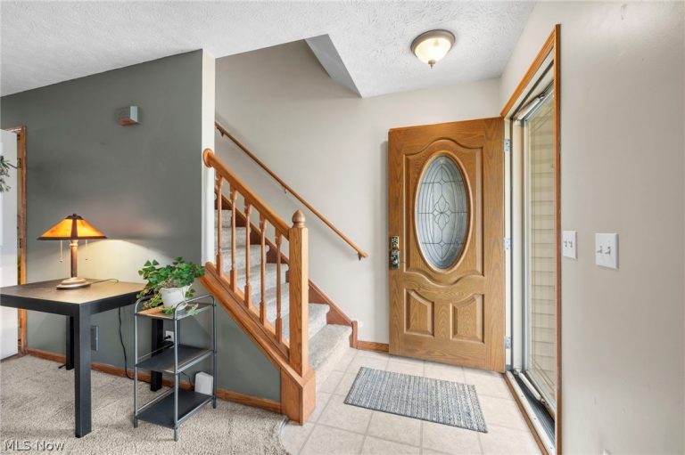 944 Chadwick Lane, Medina, OH - Photo 5