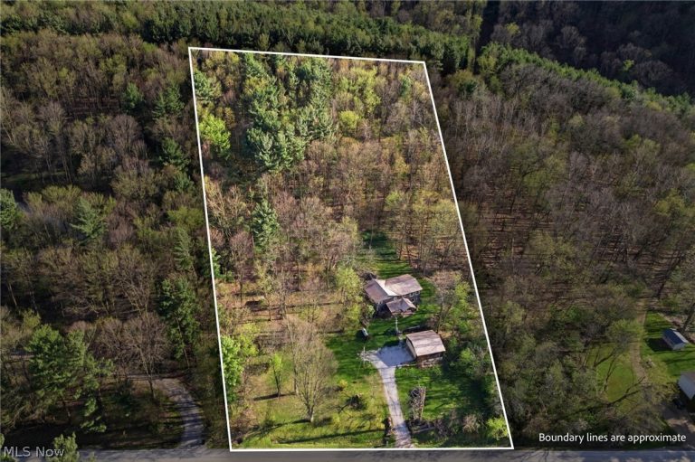 979 County Road 3006, Perrysville, OH - Photo 3