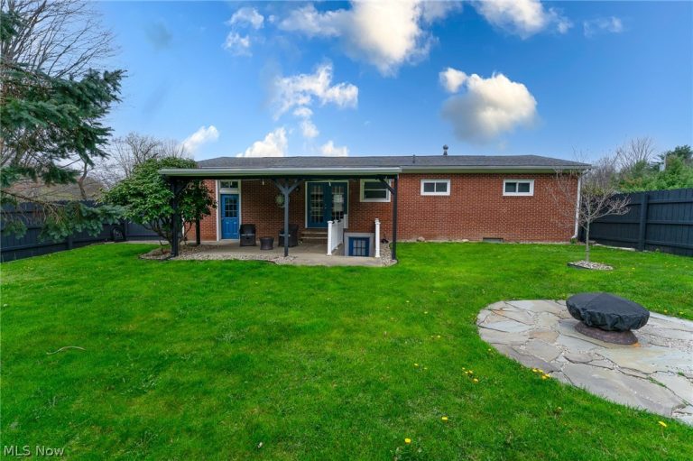 1363 Southeast Boulevard, Salem, OH - Photo 2