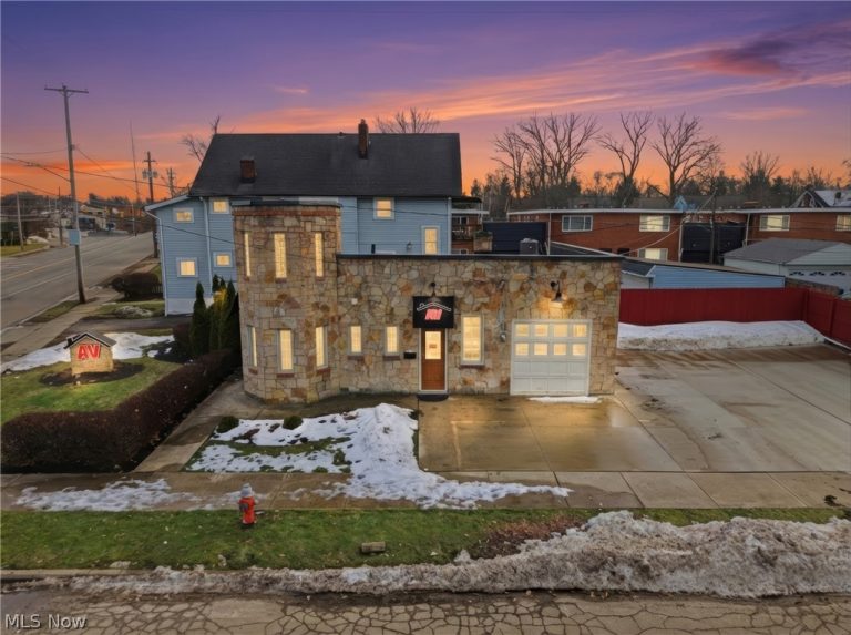 2860 Noble Road, Cleveland, OH, 44121