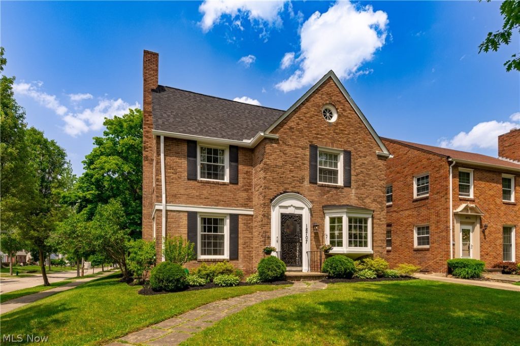 18707 Scottsdale Boulevard, Shaker Heights, OH