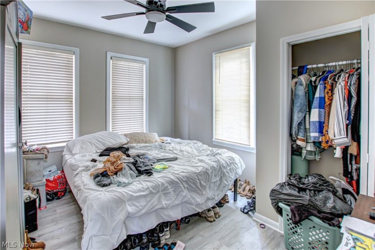 1913 123rd Street, Cleveland, OH - Photo 8