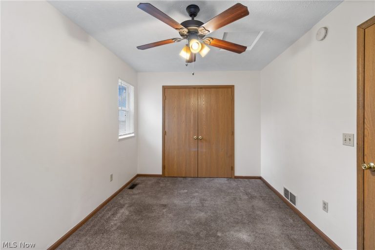 732 Vernon Odom Boulevard, Akron, OH - Photo 8