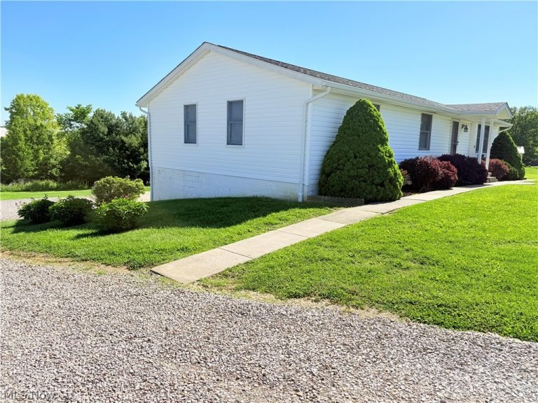 3585 Old Wheeling Road, Zanesville, OH - Photo 4