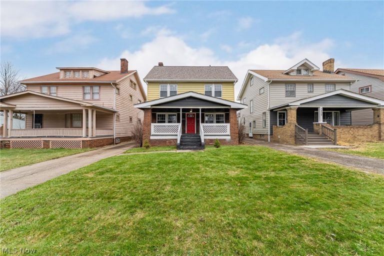 3407 Cedarbrook Road, Cleveland Heights, OH - Photo 3