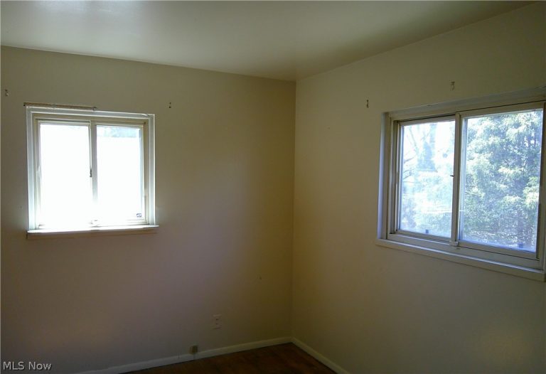 1168 Jeanie J Avenue, Akron, OH - Photo 5
