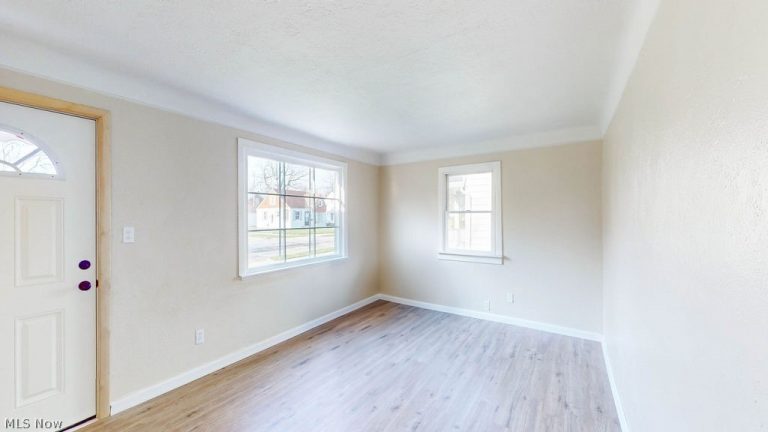 14732 Grapeland Avenue, Cleveland, OH - Photo 5