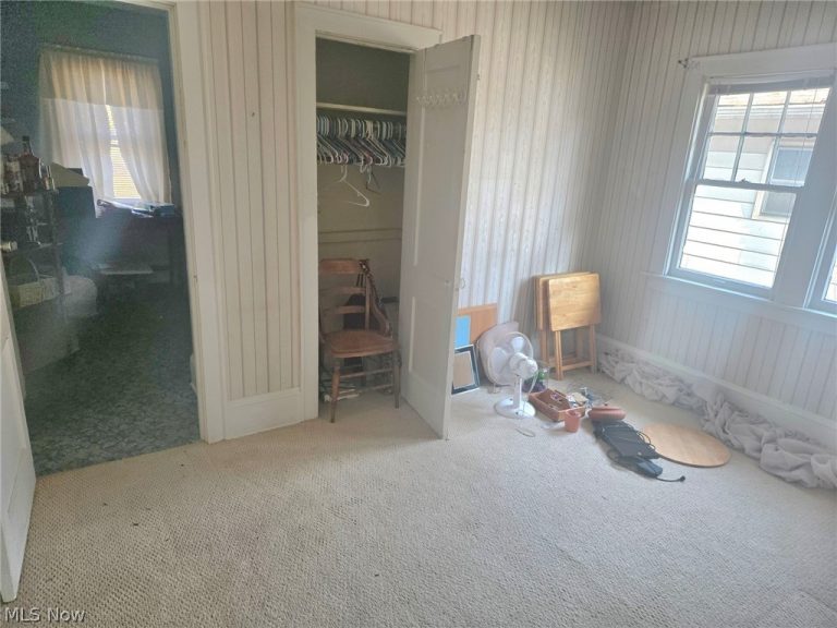 646 Columbia Avenue, Akron, OH - Photo 6