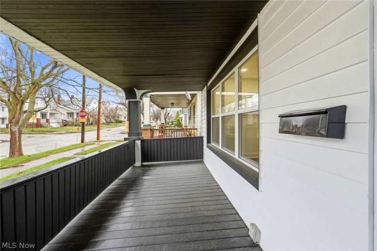 4169 50th Street, Cleveland, OH - Photo 2