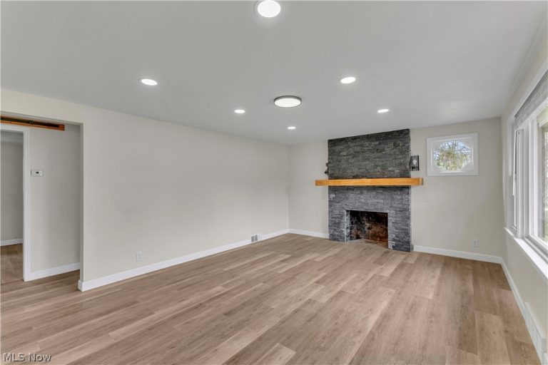 8195 Palmyra Road, Canfield, OH - Photo 3