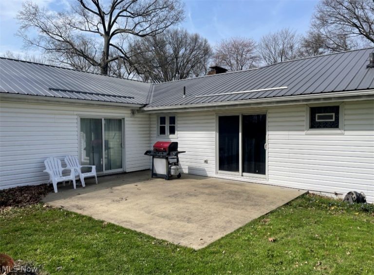 425 Laurel Street, Liberty, OH - Photo 5