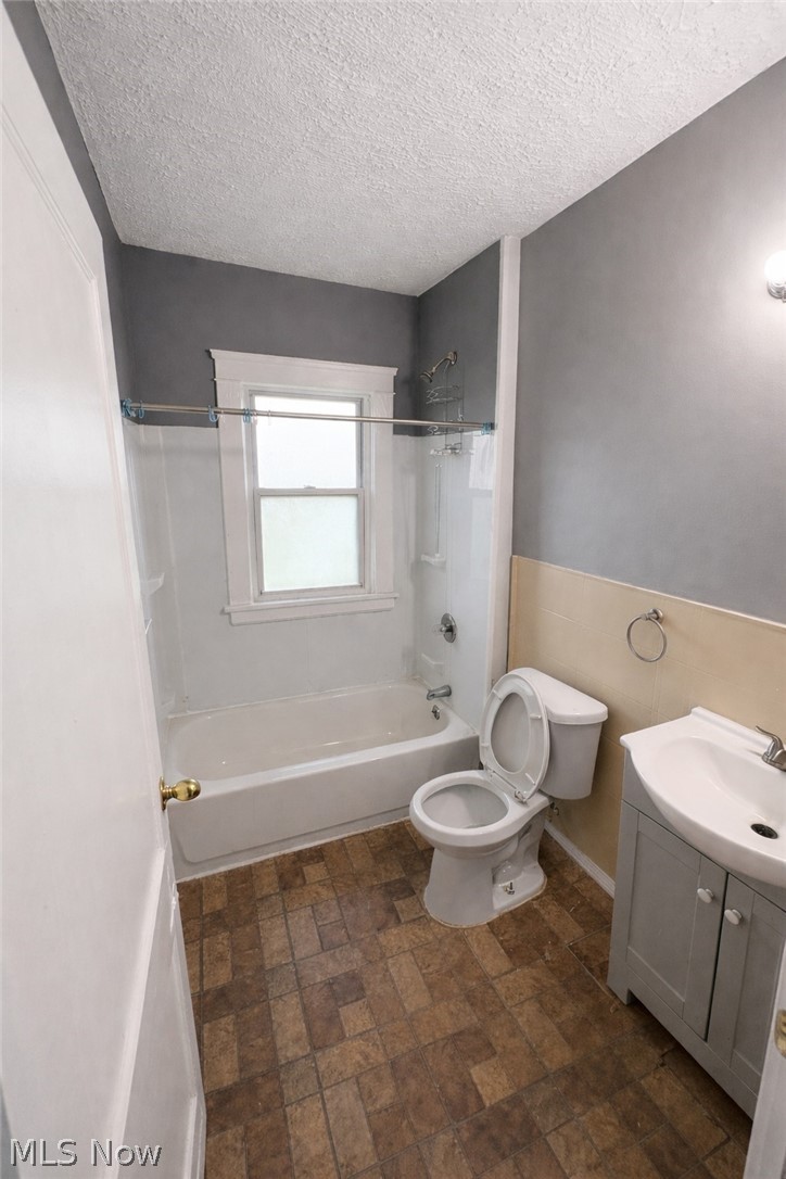 13605 Gainsboro Avenue #Up, East Cleveland, OH - Photo 6