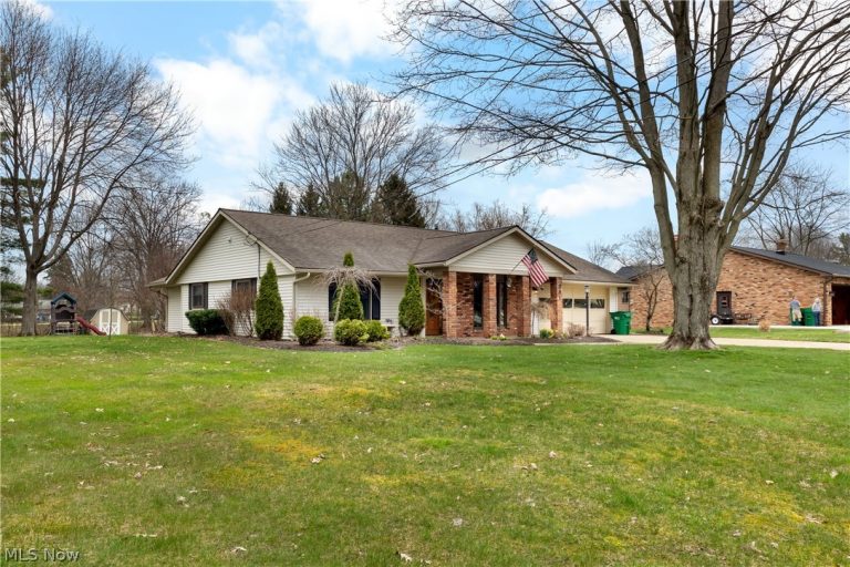391 Kathleen Drive, Jefferson, OH - Photo 6