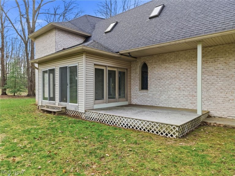 1887 Pearce Circle, Salem, OH - Photo 6