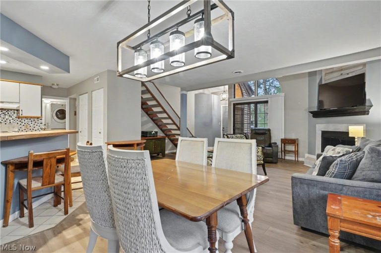 1323 Red Tail Hawk Court #4, Youngstown, OH - Photo 3