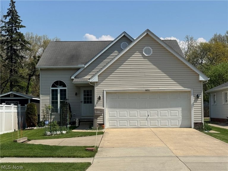 6651 130 Street, Parma Heights, OH, 44130