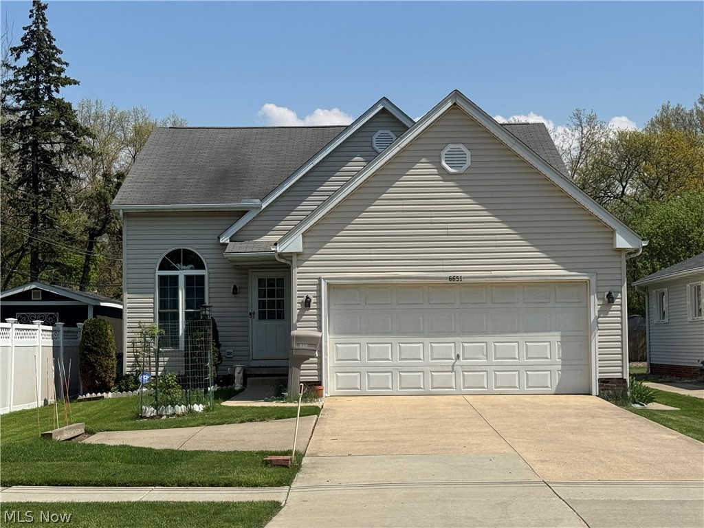 6651 130 Street, Parma Heights, OH