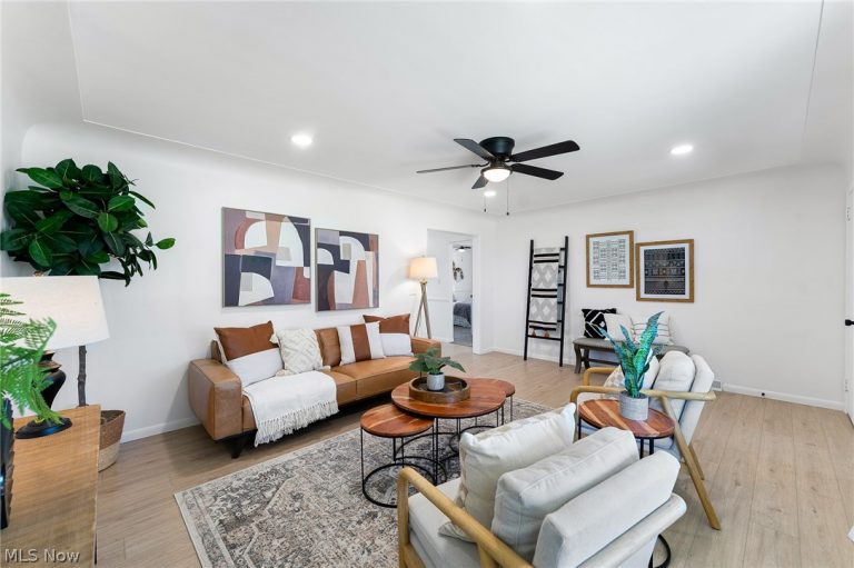 2934 Brunswick Road, Youngstown, OH - Photo 2