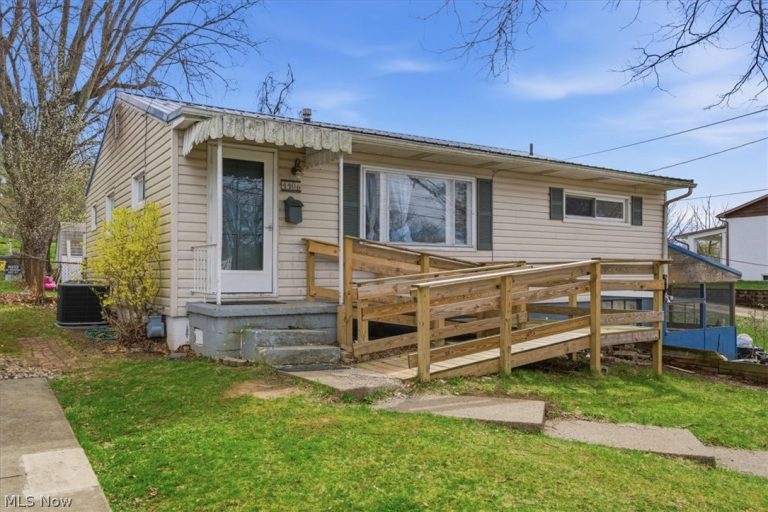 4406 Jefferson Street, Parkersburg, WV - Photo 2