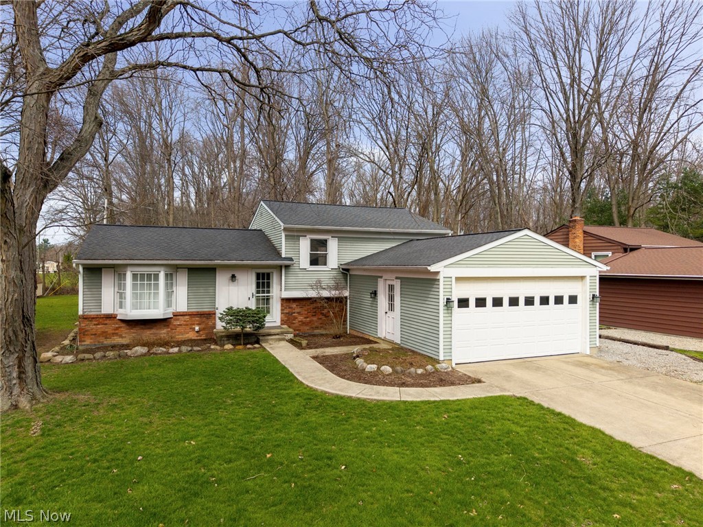 26772 Skyline Drive, Olmsted Twp, OH