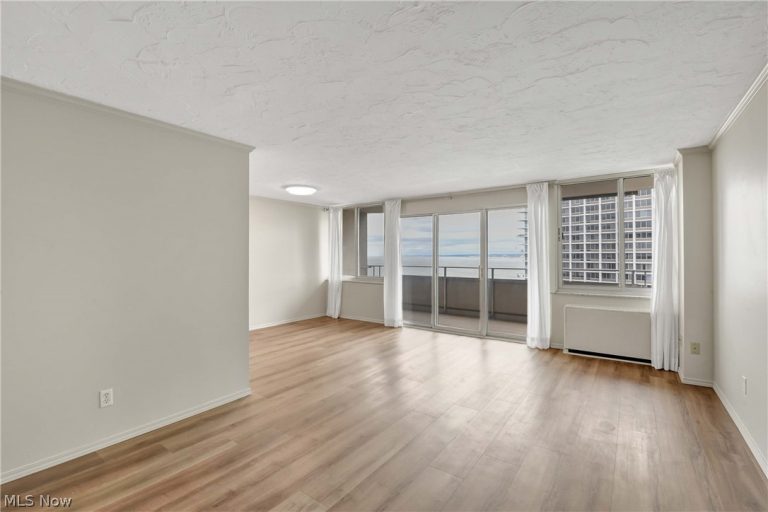 12900 Lake Avenue #1707, Lakewood, OH - Photo 3