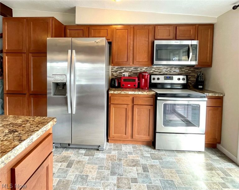 204 May Lane, Wintersville, OH - Photo 6