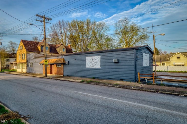 3614 65th Street, Cleveland, OH - Photo 8