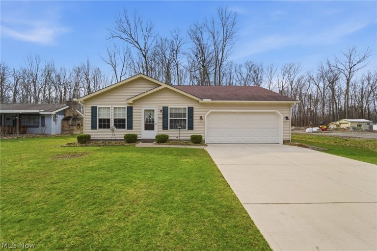 5206 University Drive, Geneva, OH, 44041