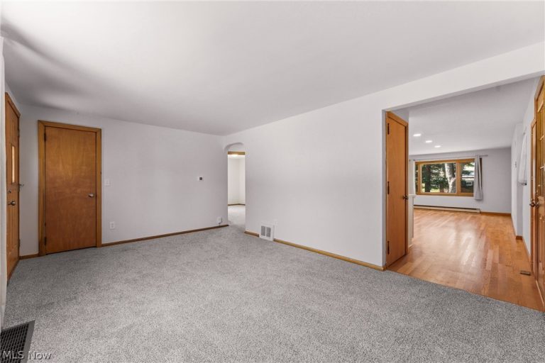 455 Royer Avenue, North Canton, OH - Photo 4