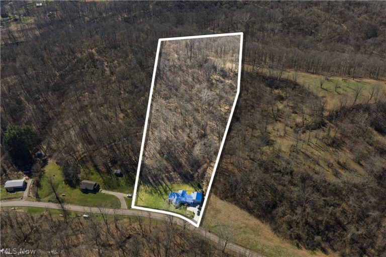 1201 Congress Road, Belpre, OH - Photo 3