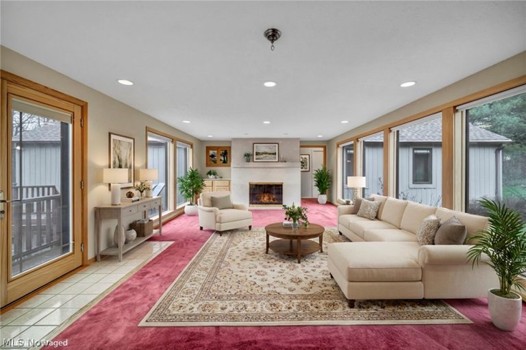 160 River Road, Hinckley, OH - Photo 6