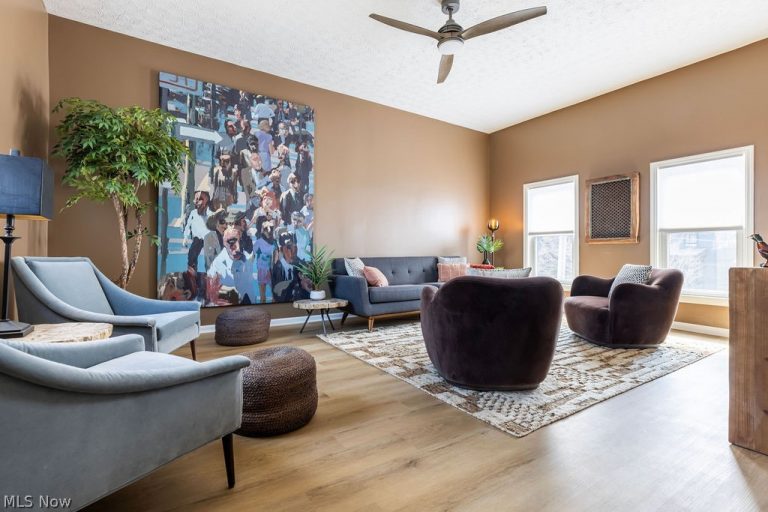 4210 Clinton Avenue, Cleveland, OH - Photo 2