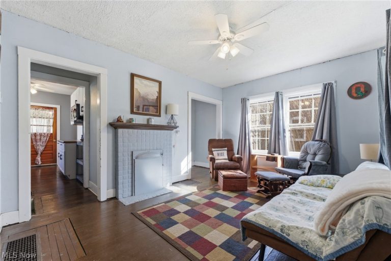 1522 Wade Avenue, Alliance, OH - Photo 5