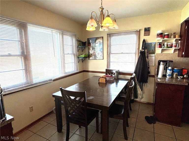 1920 Schiller Avenue, Cuyahoga Falls, OH - Photo 8