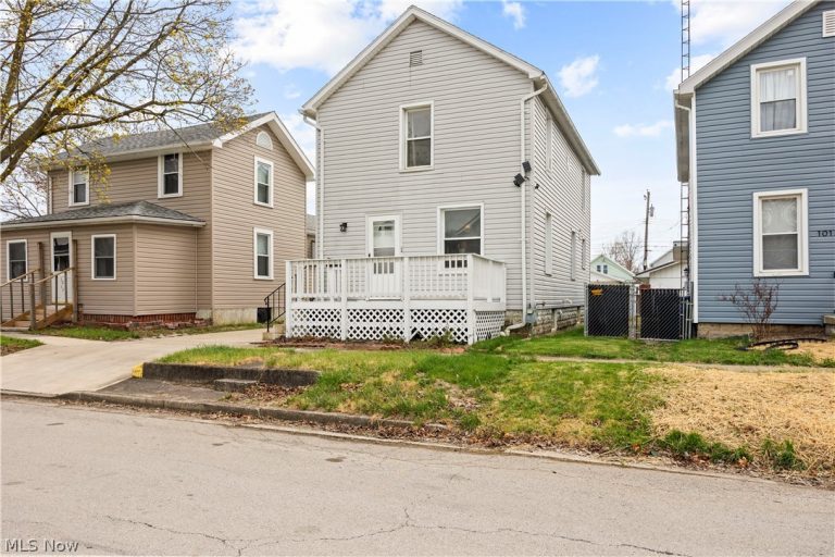 1013 Roosevelt Street, Fremont, OH - Photo 3