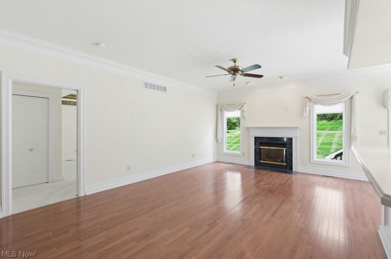 2345 Heron Crest Drive, Cuyahoga Falls, OH - Photo 8