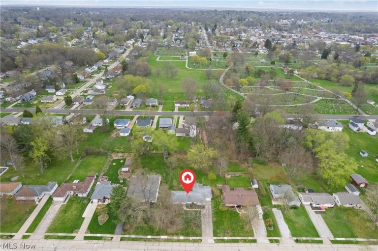 253 Maylawn Avenue, Wadsworth, OH - Photo 4