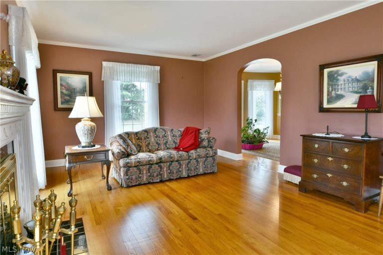 641 Fairway Drive, Warren, OH - Photo 6